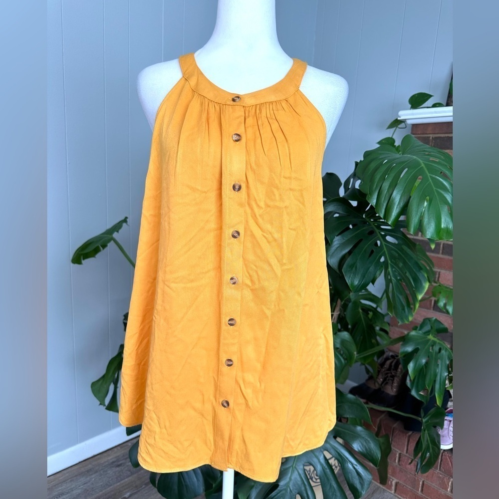 #7) Rose & Olive button front detail sleeveless top Size M